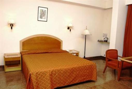 фото отеля Kamat Lingapur Hotel