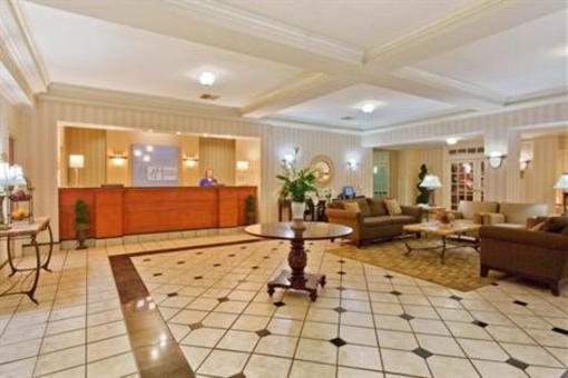 фото отеля Holiday Inn Express Hotel & Suites Bessemer