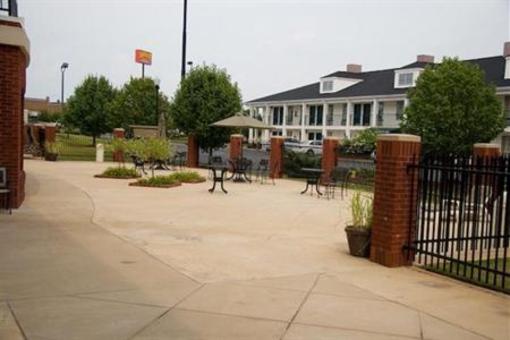 фото отеля Holiday Inn Express Hotel & Suites Bessemer