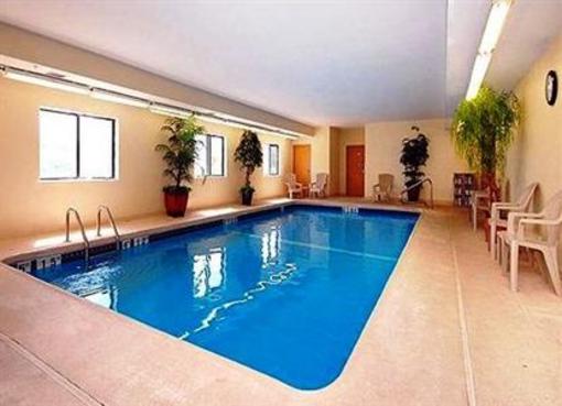 фото отеля Comfort Inn & Suites Lees Summit