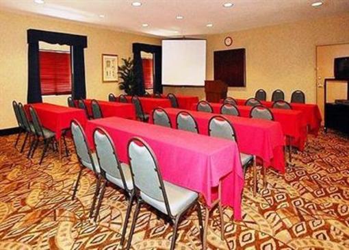 фото отеля Comfort Inn & Suites Lees Summit