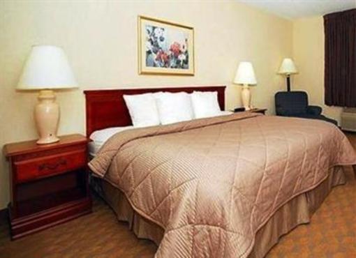 фото отеля Comfort Inn & Suites Lees Summit