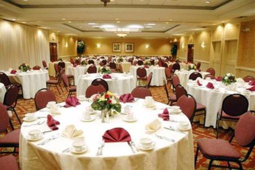 фото отеля Crowne Plaza Philadelphia - Bucks County
