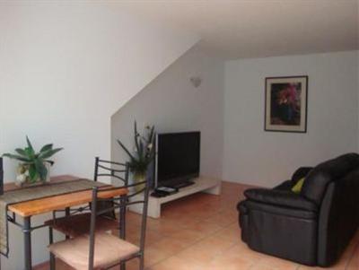 фото отеля Bonapartes Serviced Apartments