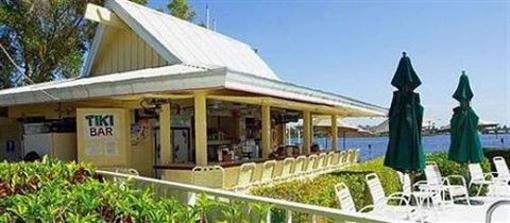 фото отеля Charter Club Resort of Naples Bay