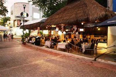 фото отеля Moongate Hotel Playa del Carmen