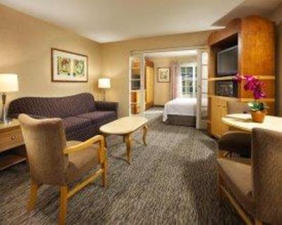 фото отеля Portofino Inn & Suites Anaheim Hotel