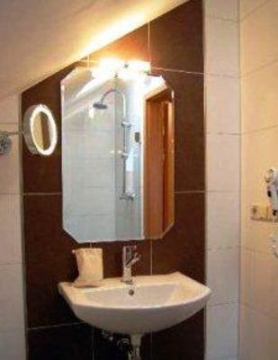фото отеля Hotel Figo Bad Kreuznach