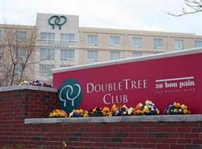 фото отеля DoubleTree Club by Hilton Hotel Boston Bayside