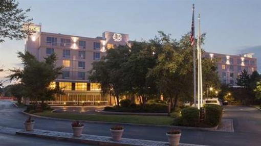 фото отеля DoubleTree Club by Hilton Hotel Boston Bayside