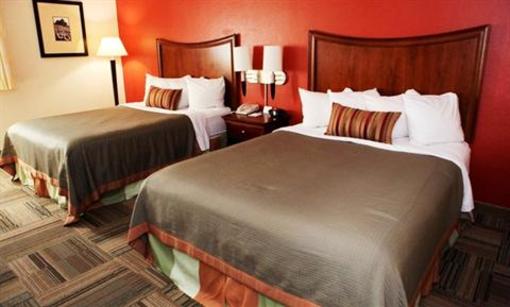фото отеля Best Western Plus Crossroads Inn & Conference Center