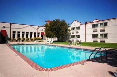 фото отеля Best Western Plus Crossroads Inn & Conference Center