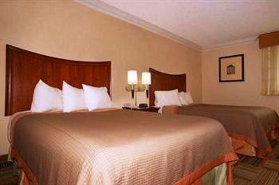 фото отеля Best Western Plus Crossroads Inn & Conference Center