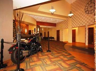фото отеля Best Western Plus Crossroads Inn & Conference Center