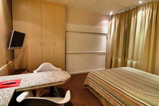 фото отеля Glenmore Hotel