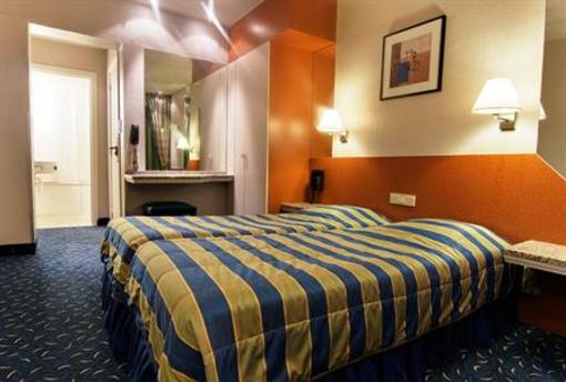 фото отеля Glenmore Hotel
