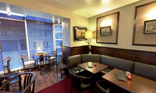 фото отеля Glenmore Hotel