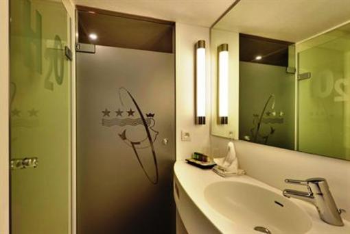 фото отеля Glenmore Hotel