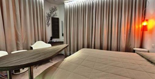фото отеля Glenmore Hotel