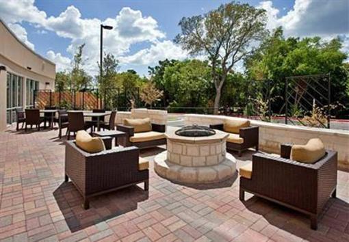 фото отеля Courtyard Hotel North Austin