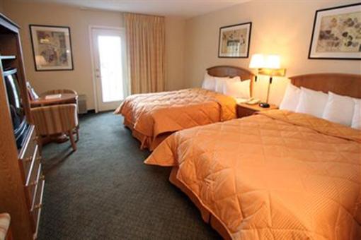 фото отеля Comfort Inn & Suites at Dollywood Lane