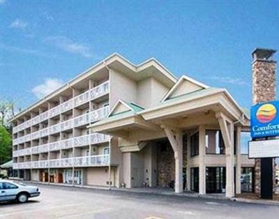 фото отеля Comfort Inn & Suites at Dollywood Lane