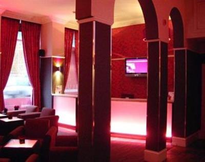 фото отеля Blue Rainbow Aparthotel - Manchester High Street