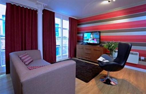 фото отеля Blue Rainbow Aparthotel - Manchester High Street