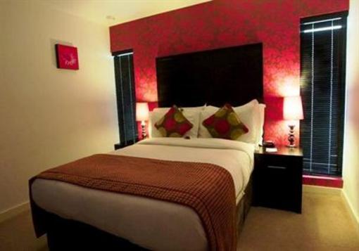 фото отеля Blue Rainbow Aparthotel - Manchester High Street
