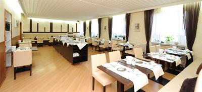 фото отеля Hotel Weidenhof Regensburg