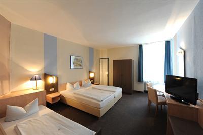 фото отеля Hotel Weidenhof Regensburg