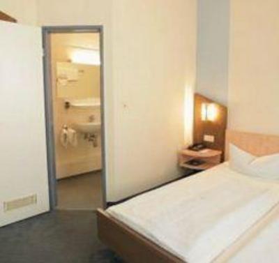 фото отеля Hotel Weidenhof Regensburg
