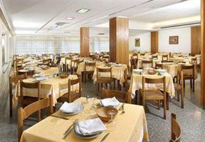 фото отеля Family Hotel Smeraldo Giulianova