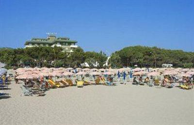 фото отеля Family Hotel Smeraldo Giulianova