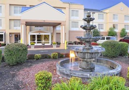 фото отеля Fairfield Inn Clarksville