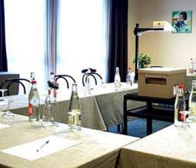 фото отеля Inter Hotel Le Forum Schiltigheim