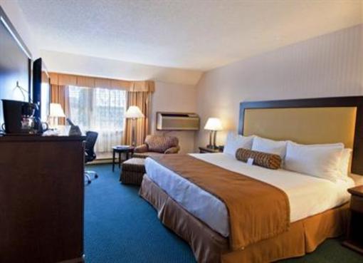 фото отеля BEST WESTERN PLUS Emerald Isle Motor Inn
