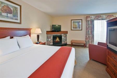фото отеля Holiday Inn Express Edmonton International Airport
