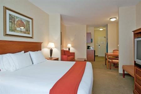 фото отеля Holiday Inn Express Edmonton International Airport