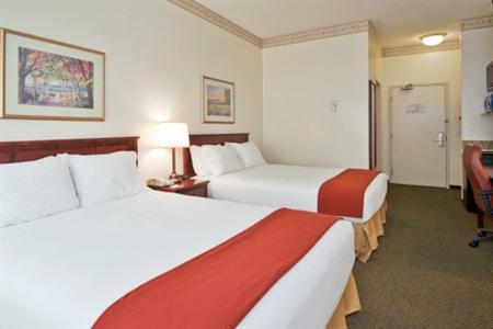 фото отеля Holiday Inn Express Edmonton International Airport