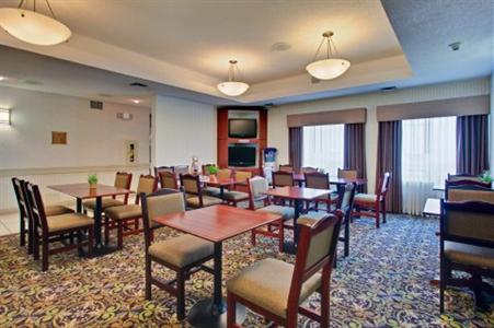 фото отеля Holiday Inn Express Edmonton International Airport