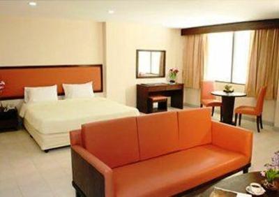 фото отеля Nice Beach Hotel Rayong