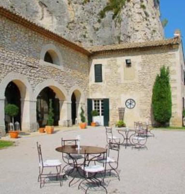 фото отеля Auberge Du Parc Hotel Orgon