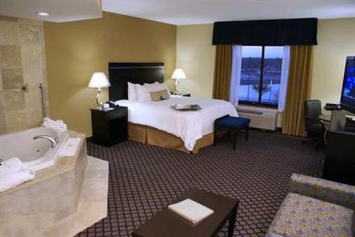 фото отеля Hampton Inn & Suites Jacksonville - Bartram Park