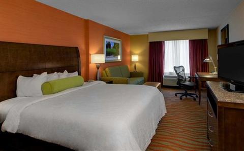 фото отеля Hilton Garden Inn Arlington Courthouse Plaza