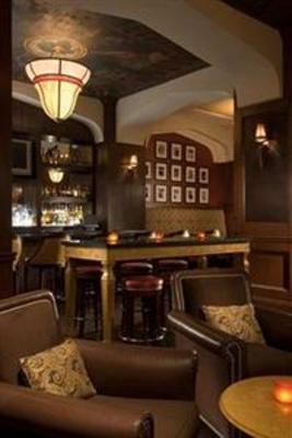 фото отеля Hilton Skirvin Hotel