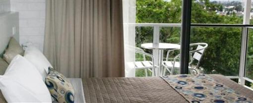 фото отеля Adina Place City View Apartments