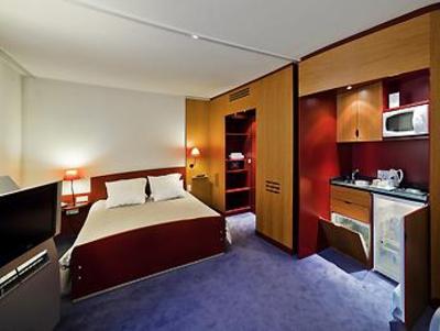 фото отеля Suite Novotel Clermont Ferrand Polydome