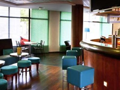 фото отеля Suite Novotel Clermont Ferrand Polydome