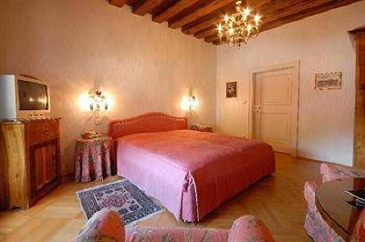 фото отеля Hotel Schloss Duernstein